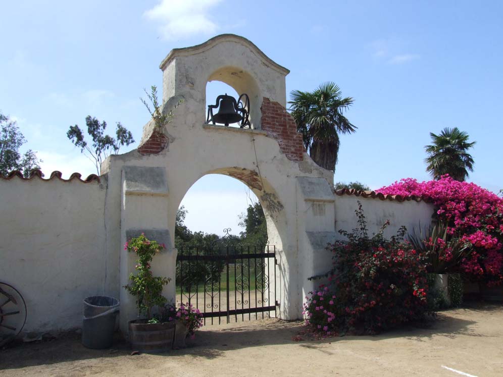 Reyes Adobe 3