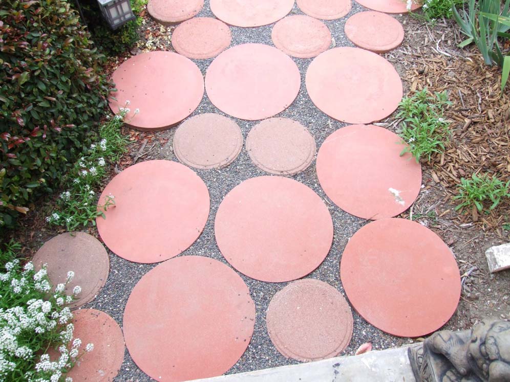 Circular Stepping Stones