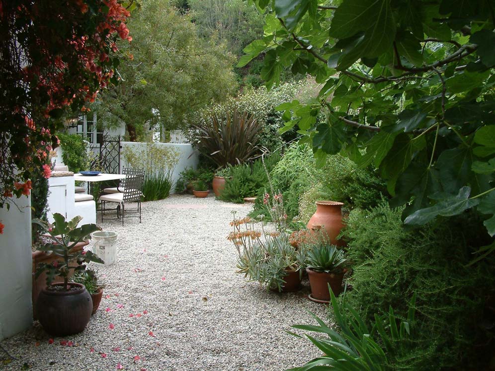 Country Estate Garden