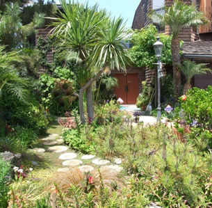 Theme Gardens